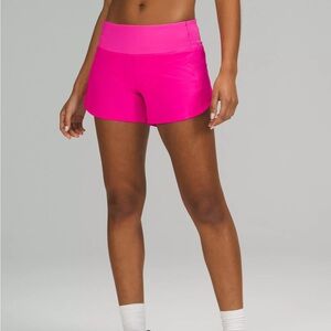 Lululemon rare 2021 SPEED UP MID-RISE LINED SHORT 4"
Pow Pink
Size: 4